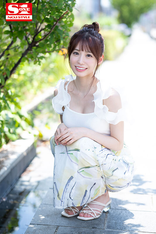 清純さに惚れて何度も告白した結果、やっと付き合えた彼女は ドン引きするほどのおち〇ぽ好きビッチだった… 未歩なな 画像11