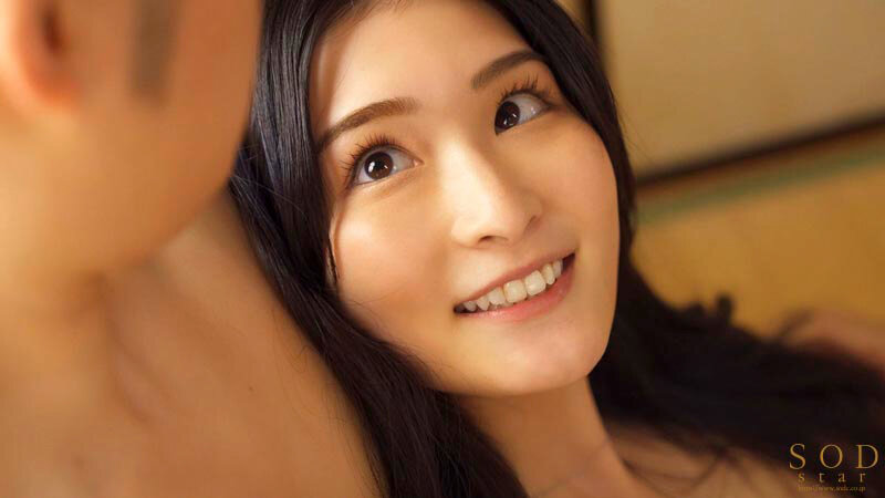 僕の住むアパートの隣室の美人妻は欲求不満だった。夫婦喧嘩で空いた直径10cmの壁穴越しに立ちバックで膣奥を突きまくった密かな不倫関係5日間。 本庄鈴 画像20