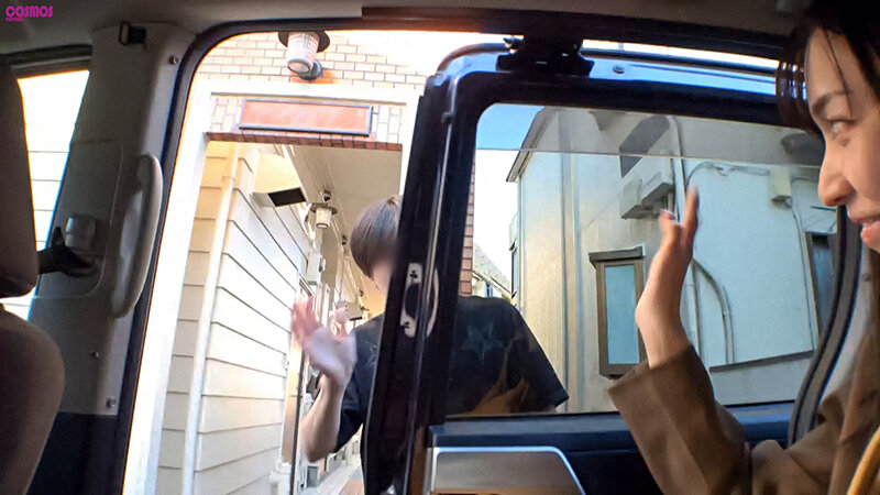 素人妻が一般大学生の自宅にコンドーム1つ渡され一泊一度のゴム姦では満足できず宿泊中2度もガチ中出しを許してしまう騎乗位で巨乳揺らす淫靡妻 まゆみさん 32歳 画像20